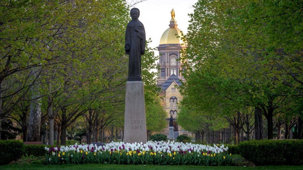 Statue of Our Lady of the University in the main circle. Photo by Matt Cashore/University of Notre Dame.